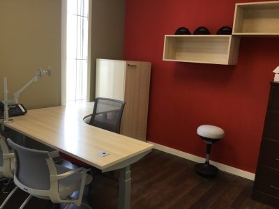 adjustable stand up desk